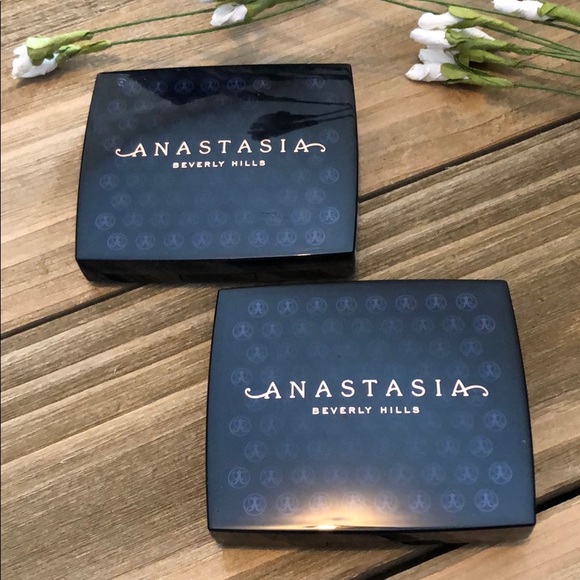 Anastasia Beverly Hills Other - Anastasia Beverly Hills | Blush Trios